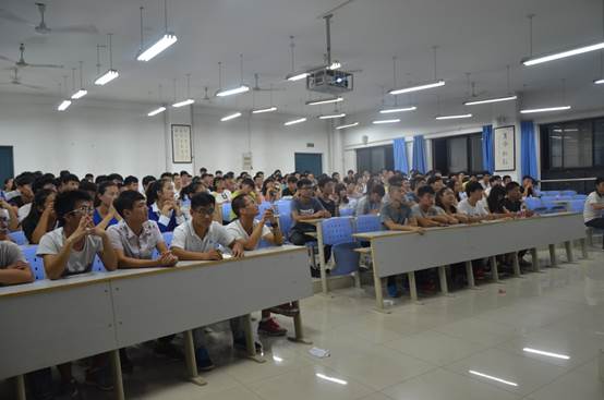 说明:E:\9.17体育学院见面会\DSC_4139.JPG